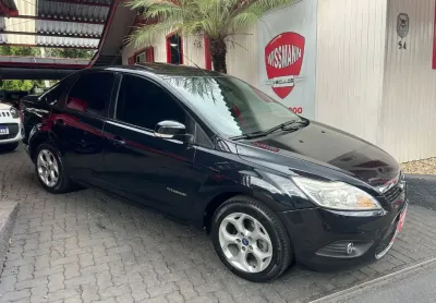 Ford/focus sedan titanium 2.0