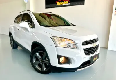 Tracker ltz 2015 com teto solar, raro estado de conservação 