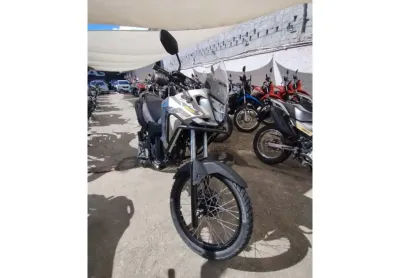 Honda xre 300 sahara adventure 2025