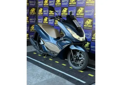 Honda pcx 160 dlx 2023