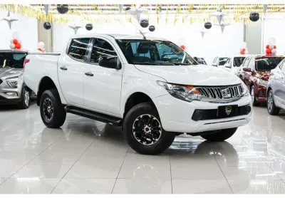 Mitsubishi l200 triton 2022 2.4 16v turbo diesel gl cd 4x4 manual