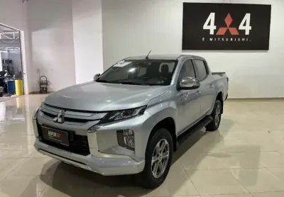 Mitsubishi l200 triton 2.4 16v turbo diesel sport hpe cd 4p 4x4 automático