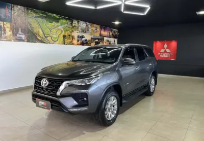 Toyota hilux sw4 2.7 vvt-i flex srv 7l 4x2 automático