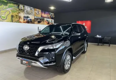 Toyota hilux 2.8 d-4d turbo diesel cd srx 4x4 automático