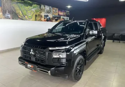 Mitsubishi TRITON 2.4 BITURBO DIESEL CD KATANA 4X4 AUTOMÁTICO