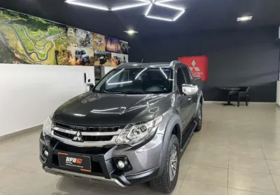 Mitsubishi L200 TRITON 2.4 16V TURBO DIESEL OUTDOOR HPE-S CD 4X4 AUTOMÁTICO