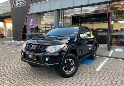 Mitsubishi l200 triton 2.4 16v turbo diesel sport hpe cd 4p 4x4 automático