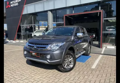 Mitsubishi l200 triton 2.4 16v turbo diesel sport hpe-s cd 4p 4x4 automático