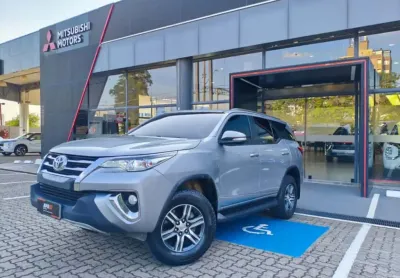 Toyota hilux 2.7 sr 4x2 cd 16v flex 4p automático