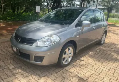 Nissan tiida 1.8 s 16v flex 4p manual