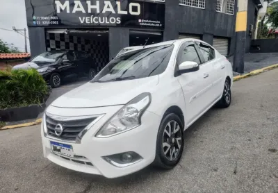 Versa sl automatico - manual e chave reserva - 2 dono - bem conservado!