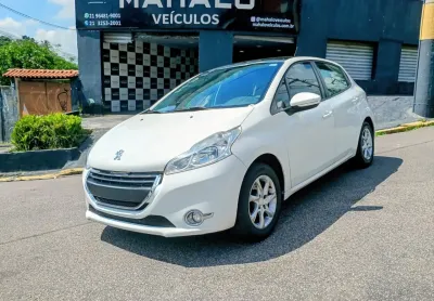 Peugeot 208 Allure 1.5 Manual 2014  - Teto Panorâmico -  Muito Novo