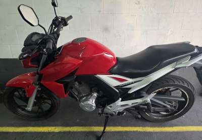 Honda cb 250 twister 2017