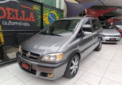 Zafira elegance 2011 flex 7 lugares carro em raro estado de conservação.
