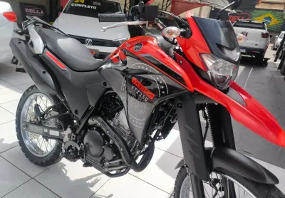 Yamaha xtz lander 250cc flex 2023 moto de única dona sem detalhes 