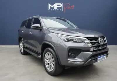 Toyota hilux sw4 2021 2.7 vvt-i flex srv 7l 4x2 automático