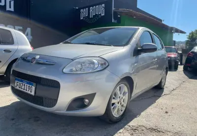 Fiat palio attract 1.4 2015