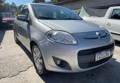 Fiat palio attract 1.4 2015