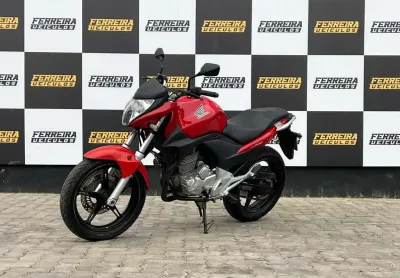 Honda cb 300 r 2010
