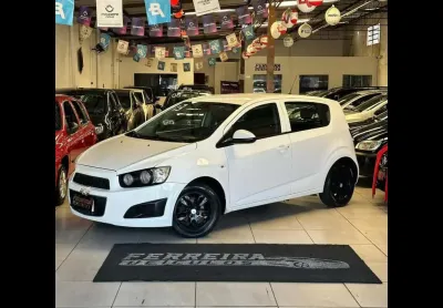 Chevrolet sonic 1.6 lt 16v flex 4p manual 2013
