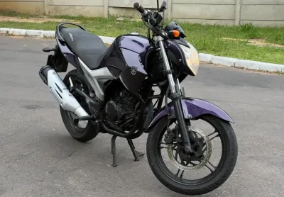 Yamaha fazer YS250 2011 (Moto em excelente estado de conservação)