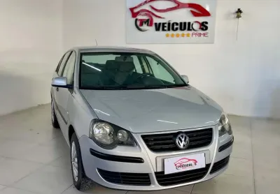 Volkswagen polo sedan 1.6 2009 com gnv incluso!