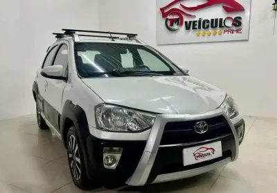 Toyota etios hb cross 2016