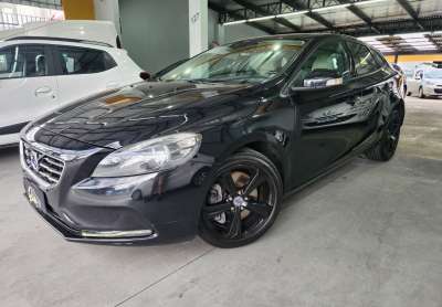 Volvo v40 dynamic