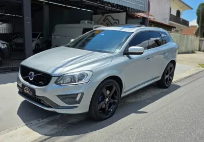Volvo XC60 R-DESIGN 