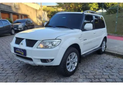 Mitsubishi pajero tr4 2012 2.0 4x4 16v 140cv flex 4p automático