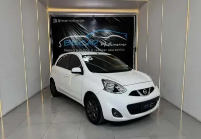 Nissan March SV 1.6 16V FlexStart 5p Mec.  - Branca - 2015/2016