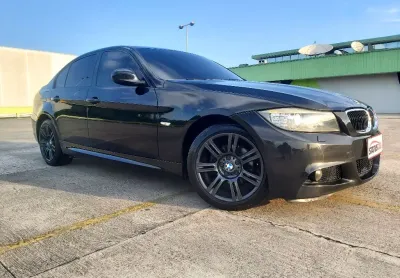 Bmw 318i 2012 sport 2.0 gasolina