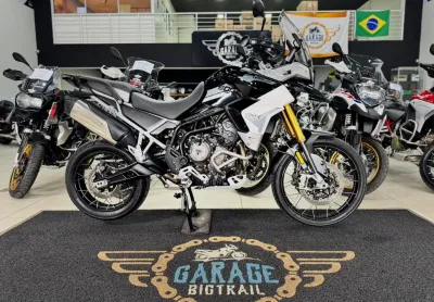 Triumph tiger 900 rally pro