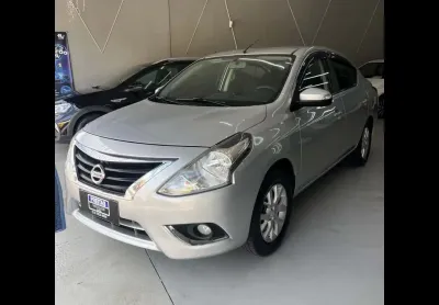 NISSAN VERSA SV 1.6 16V FlexStart 4p Mec.