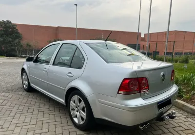 Vw bora 2.0 mi veiculo acima da média em estado com mais de 6.500 em acessórios