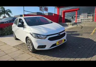 Chevrolet onix joy black 2021