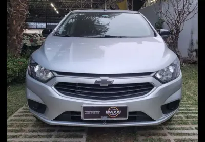 Chevrolet onix hatch 1.4 4p flex advantage automático
