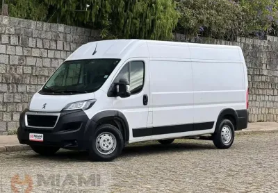 Peugeot boxer cargo 2.2 13m3 - branca - 2022/2023
