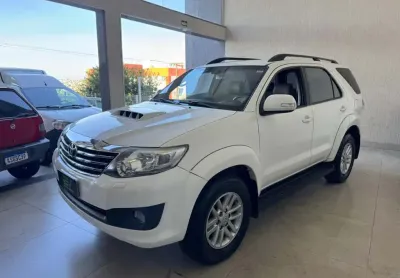 Toyota hilux sw4 sw4 srv d4-d 4x4 3.0 tdi dies. aut