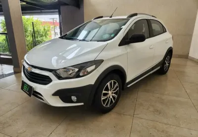 Chevrolet onix hatch activ 1.4 8v flex 5p mec.