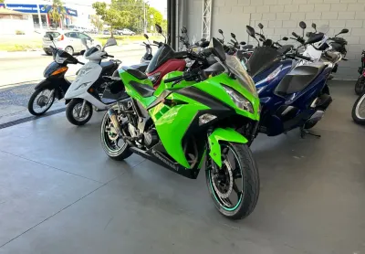 Kawasaki ninja 300 2013