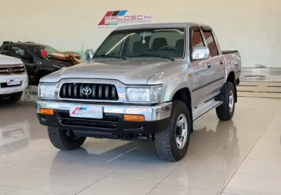 Toyota hilux 3.0 sr 4x4 cd 8v turbo diesel 4p manual