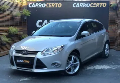 Ford focus 2.0  aut. 2015 flex ótimo em conforto