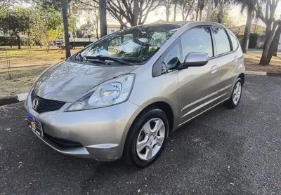 Fit lx 1.4 mecanico 2010 completo veja oferta