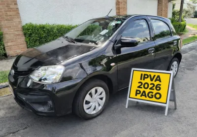 Toyota etios hatch x 1.3 2018 completo veja oferta
