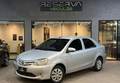 Toyota etios 1.5 xs sedan 16v flex 4p manual 2017
