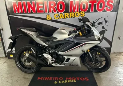 Yamaha yzf r3 abs