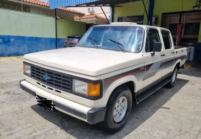 D20 dupla turbo 1989 custon com direção hidraulica pneus novos