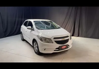 Chevrolet onix 10mt joye 2018