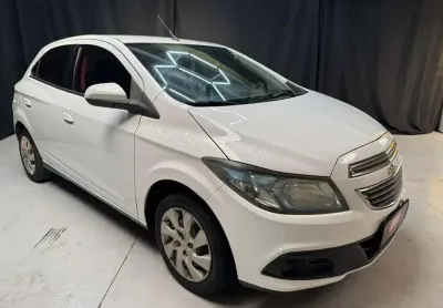 Chevrolet onix 1.4mt lt 2013